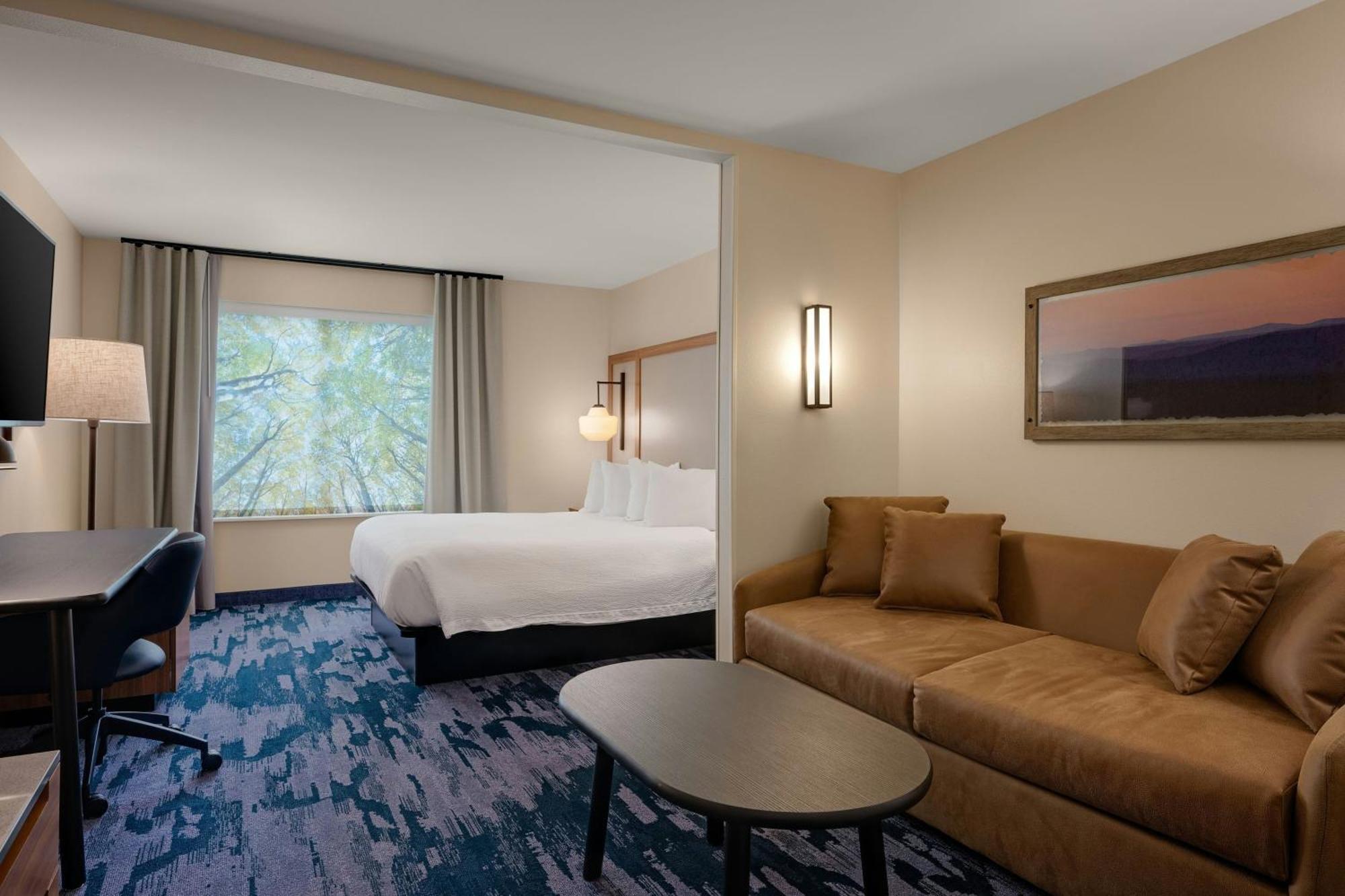 Fairfield & By Marriott Airport Hotel